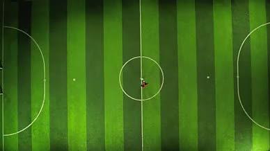 足球航拍射门升格拍摄射门俯拍视频的预览图
